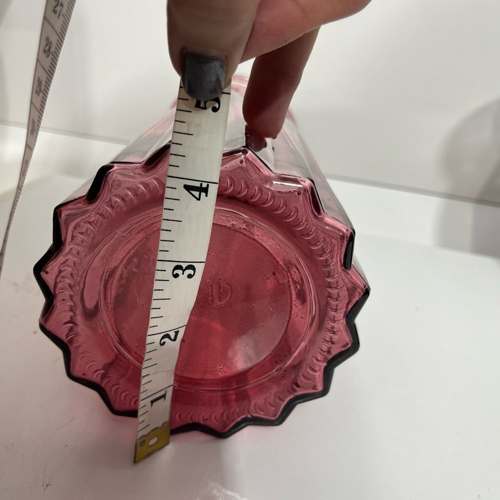 🔥9” tall glass vase - Picture 5 of 5